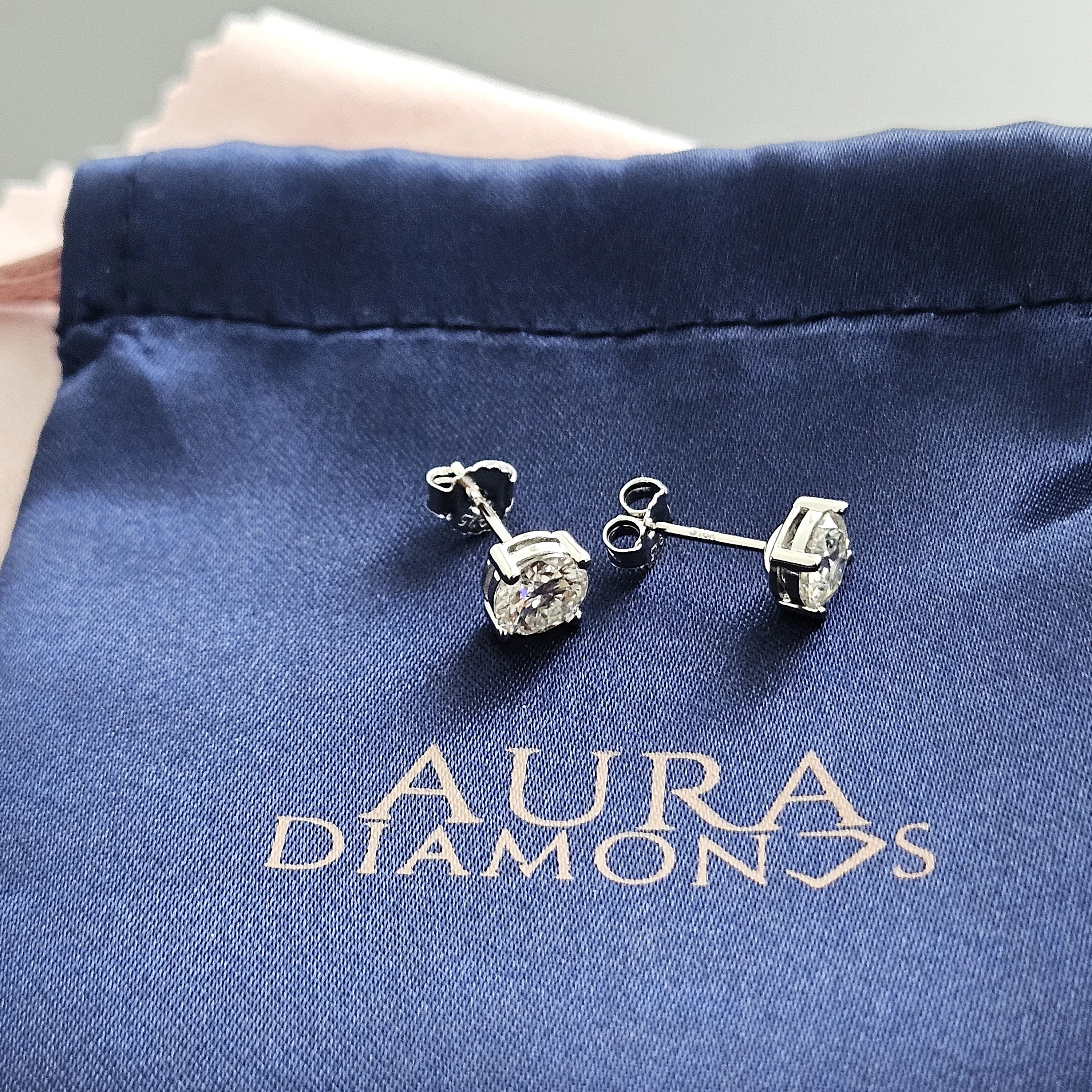 10K White Gold Moissanite Stud Earrings with Sterling Silver Setting | Sparkling Round Cut Design Aura Diamonds