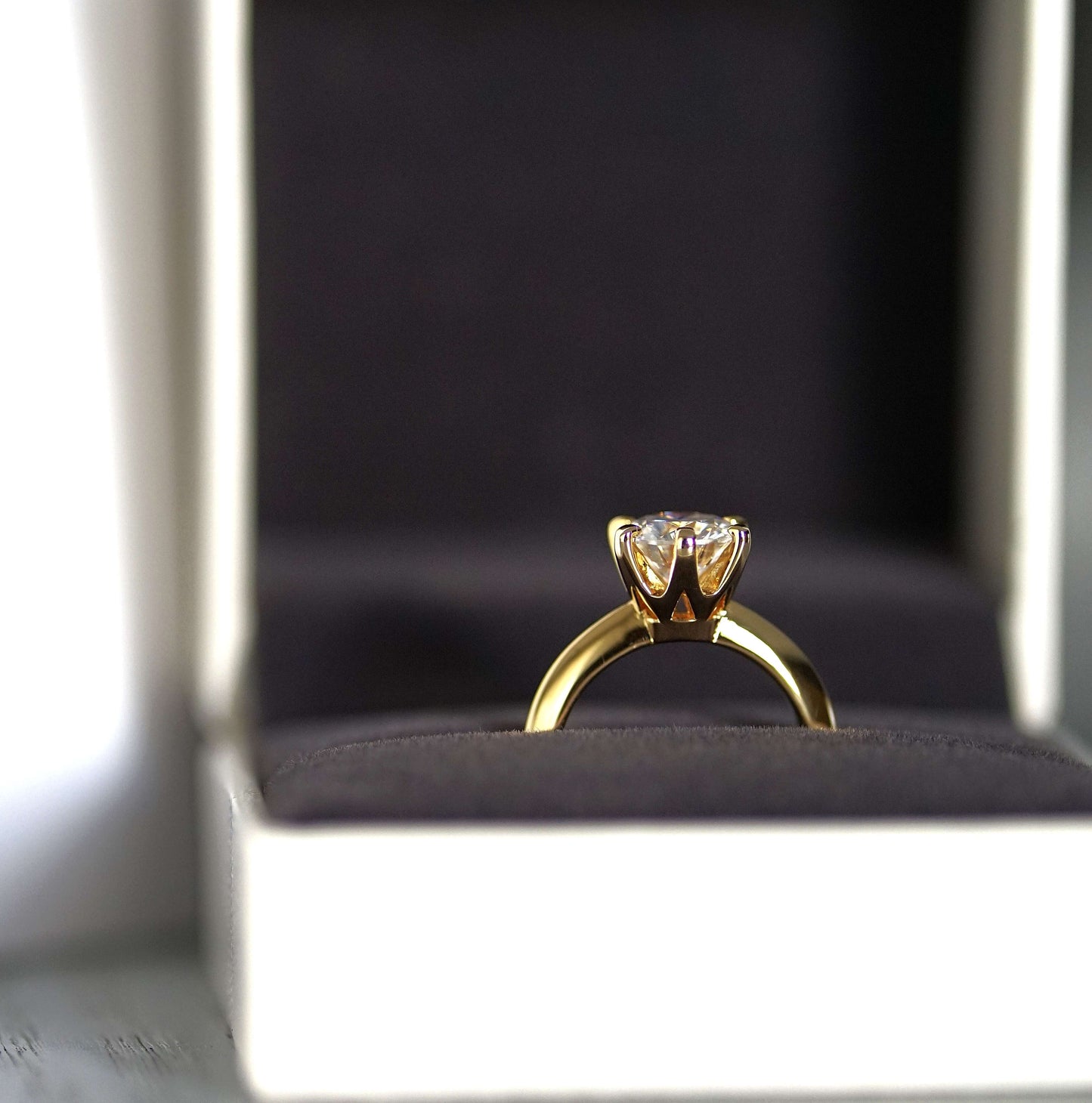 Aura Diamond Classic Solitaire Ring 14K Gold - 2 Carat or 3 Carat Round Brilliant Cut