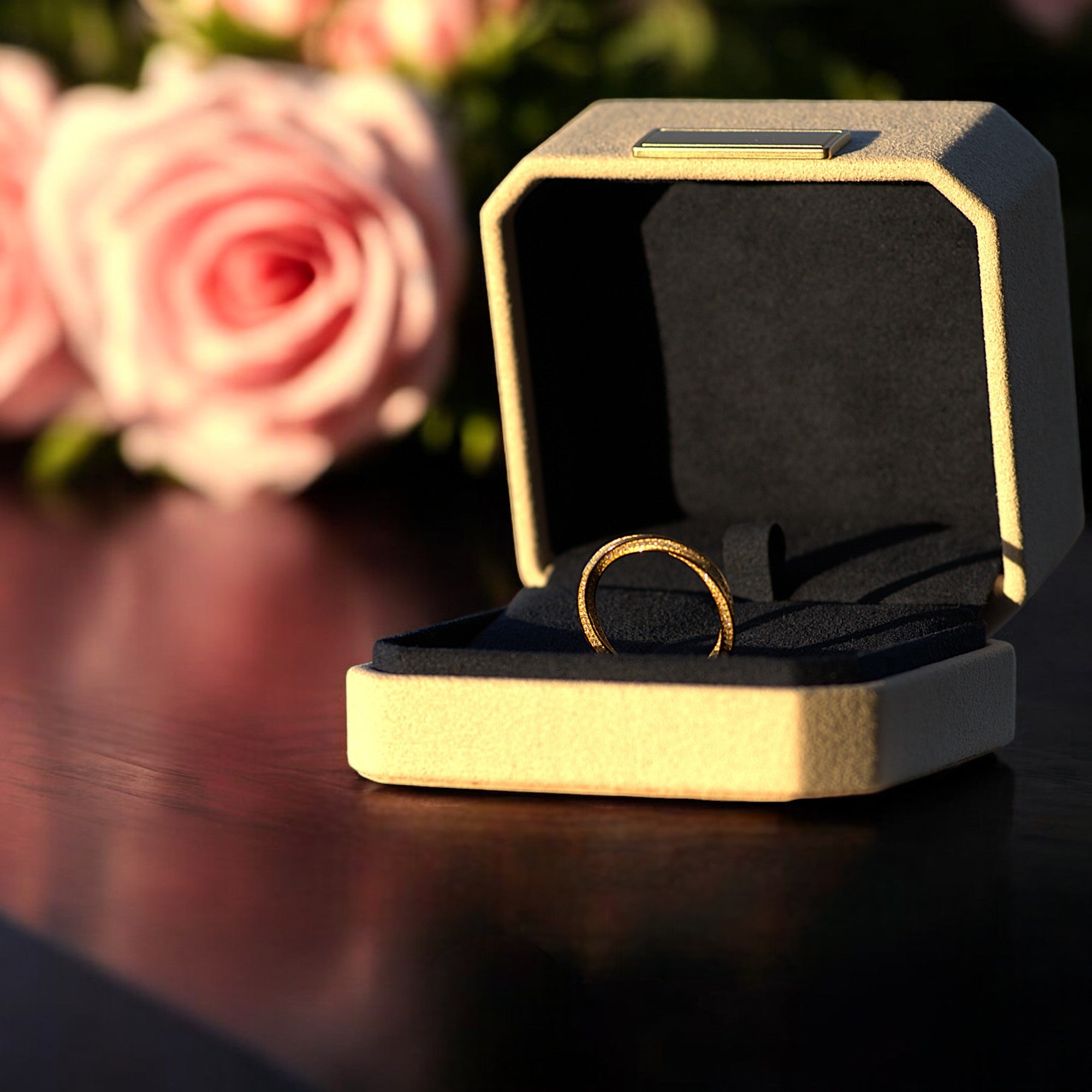 Luxury Alana Ring - Gold Vermeil Ring with Moissanite Accents - Unisex Aura Diamonds