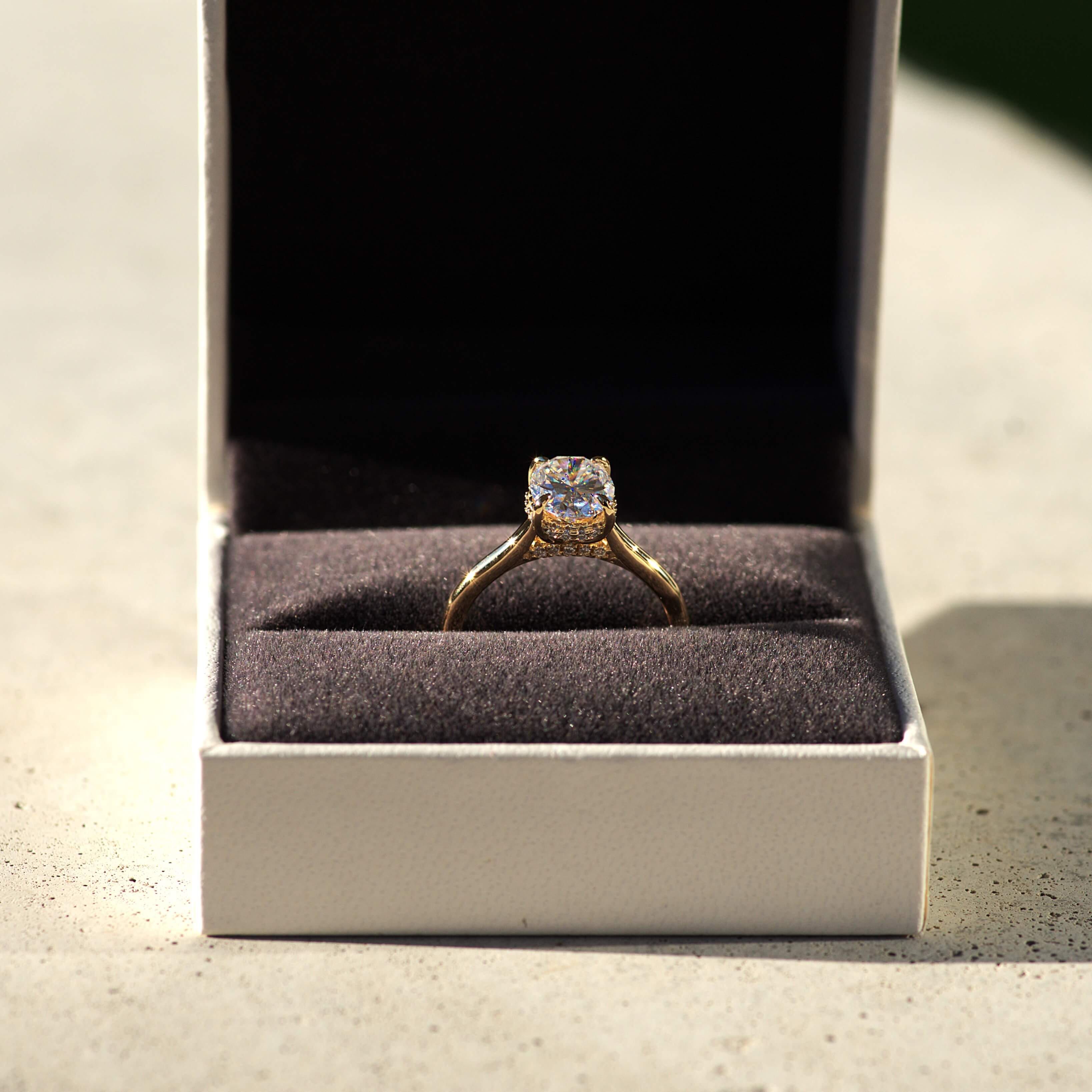 Oval Cut 2 Carat - Solitaire Ring - Hidden Halo - Moissanite | Luxury Collection Aura Diamonds