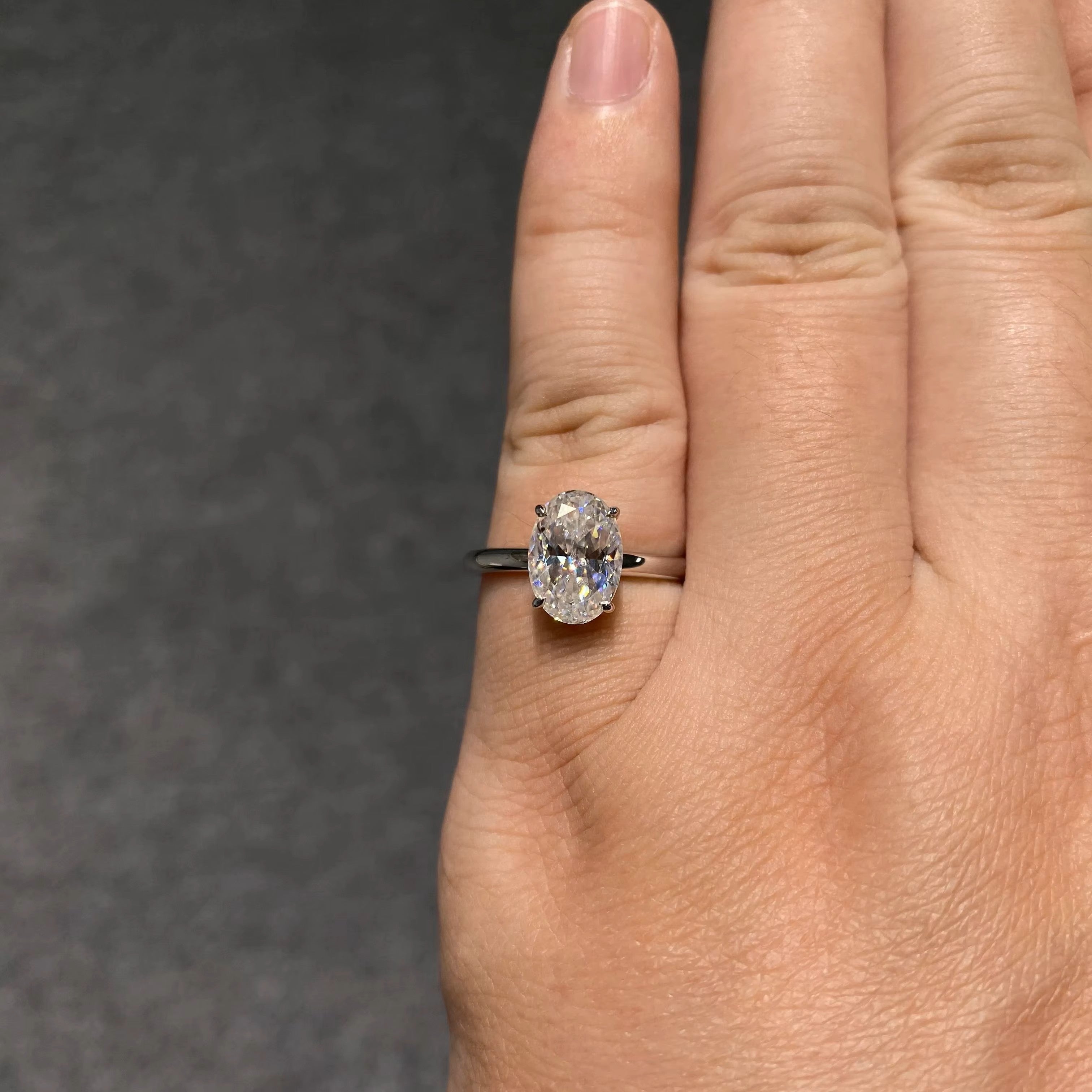 Oval Cut 2.5 Carat Solitaire Ring - 4 Prongs | 9K 14K 18K Solid Gold | Moissanite | Luxury Collection Aura Diamonds