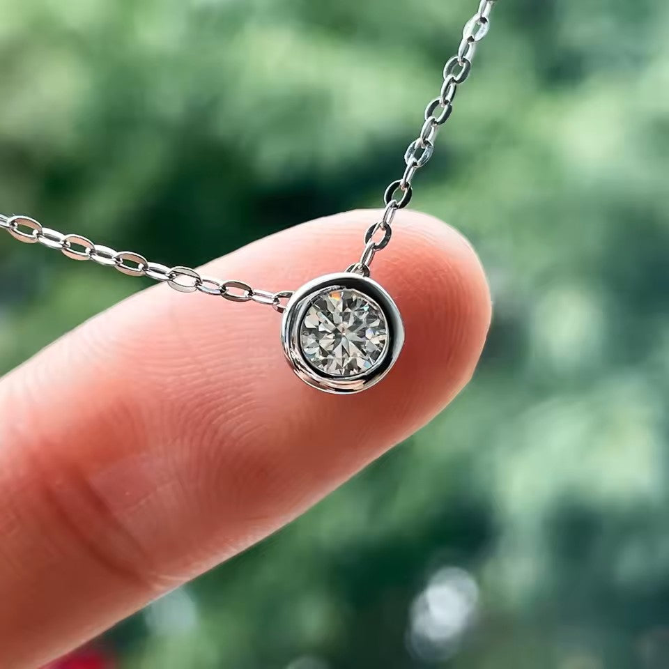 Aura Dainty Bezel Pendant with Chain - Moissanite (Rhodium Plated)