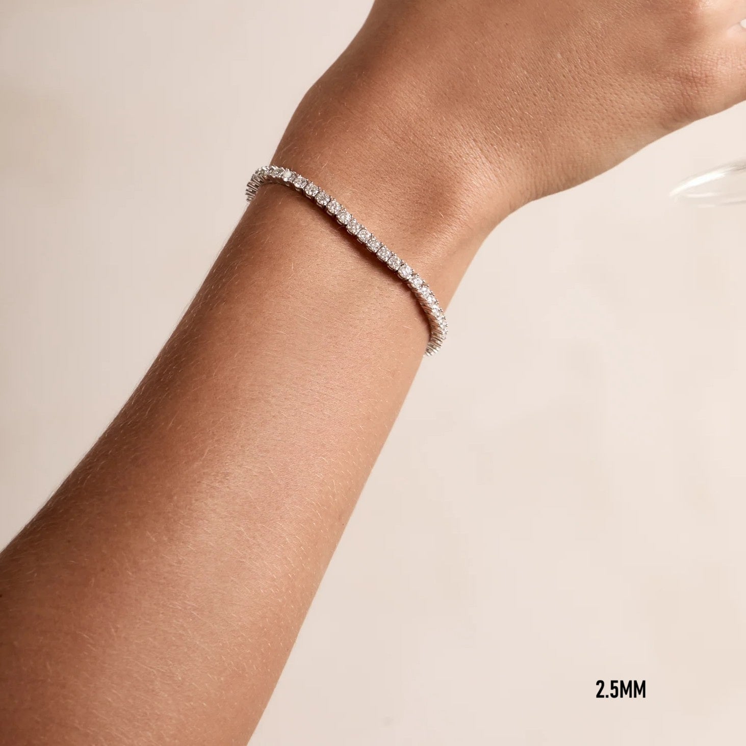 Aura Luxury Tennis Bracelet -Limited Edition- Sparkling VVS Moissanite Aura Diamonds