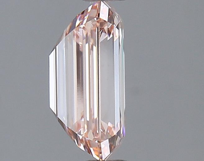 Intense Pink 1.7 Carat Emerald Cut - VVS2 | Loose Lab Grown Diamond for Engagement Ring | IGI Certified Aura Diamonds
