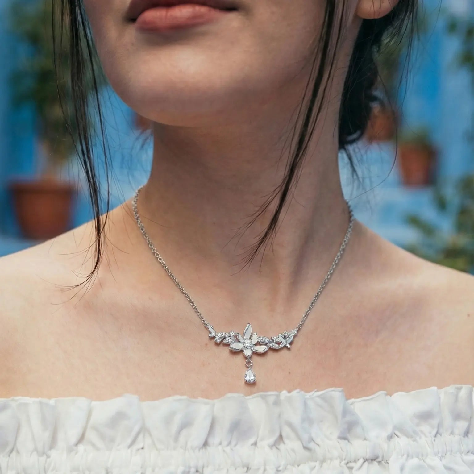Chic Orchid Flower Pendant Necklace - Moissanite Aura Diamonds