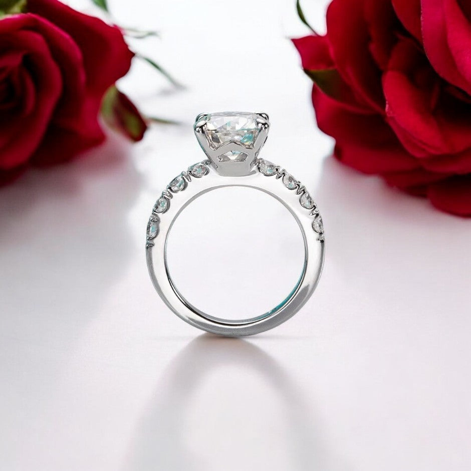 Luxury 4.3 Carat Round-Cut Solitaire Moissanite Ring with Accent Pave Stones Aura Diamonds