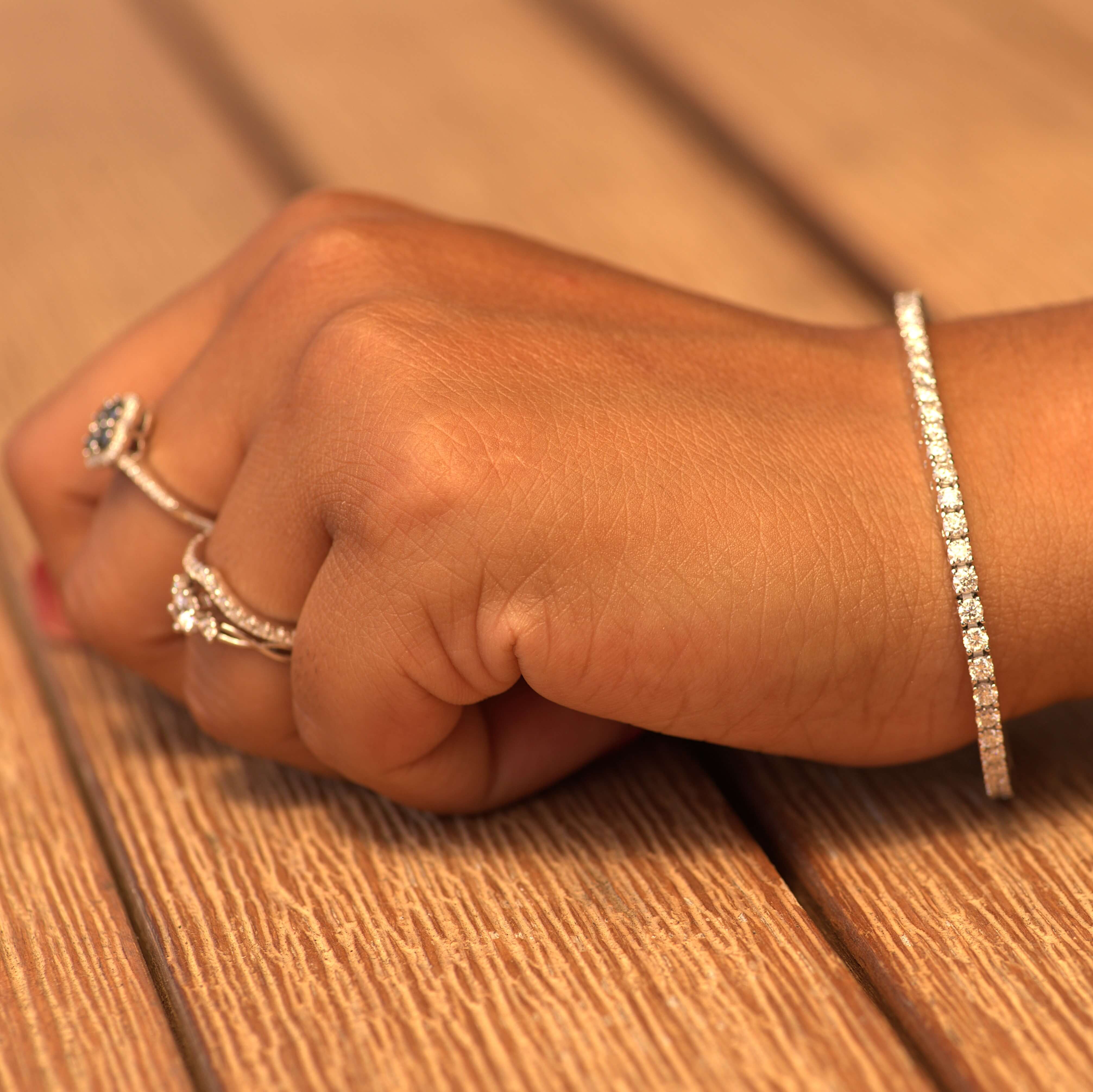Aura Luxury Tennis Bracelet -Limited Edition- Sparkling VVS Moissanite Aura Diamonds