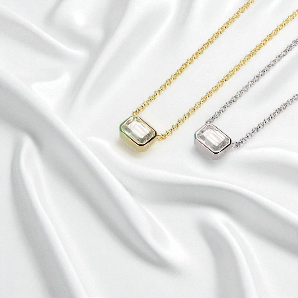 Emerald Chic Pendant with Chain - 1 Carat Moissanite (Rhodium Plated - Anti-Tarnish)