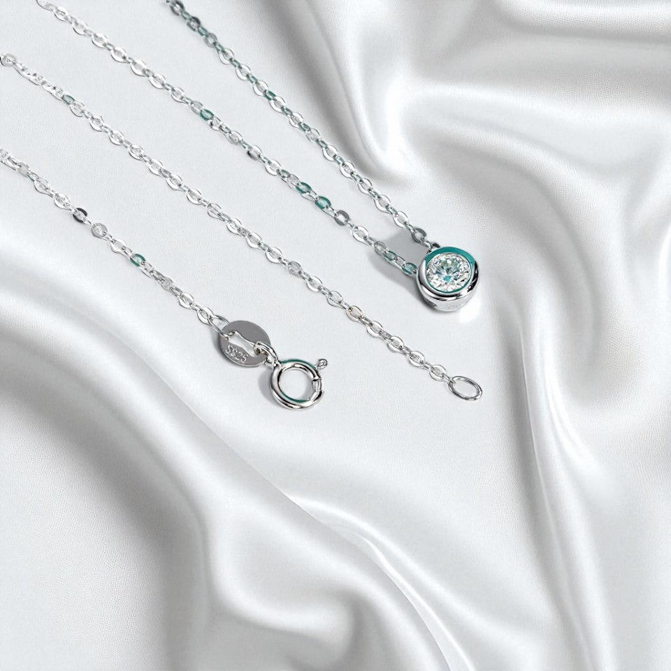 Aura Dainty Bezel Pendant with Chain - Moissanite (Rhodium Plated)