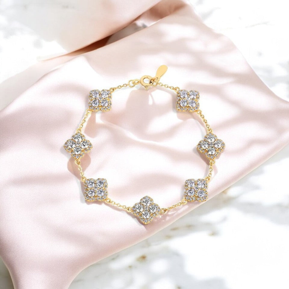 Timeless Anna Clover Bracelet - Gold/White Gold - Moissanite