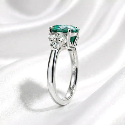 Round Cut 3 Carat Green Moissanite Ring