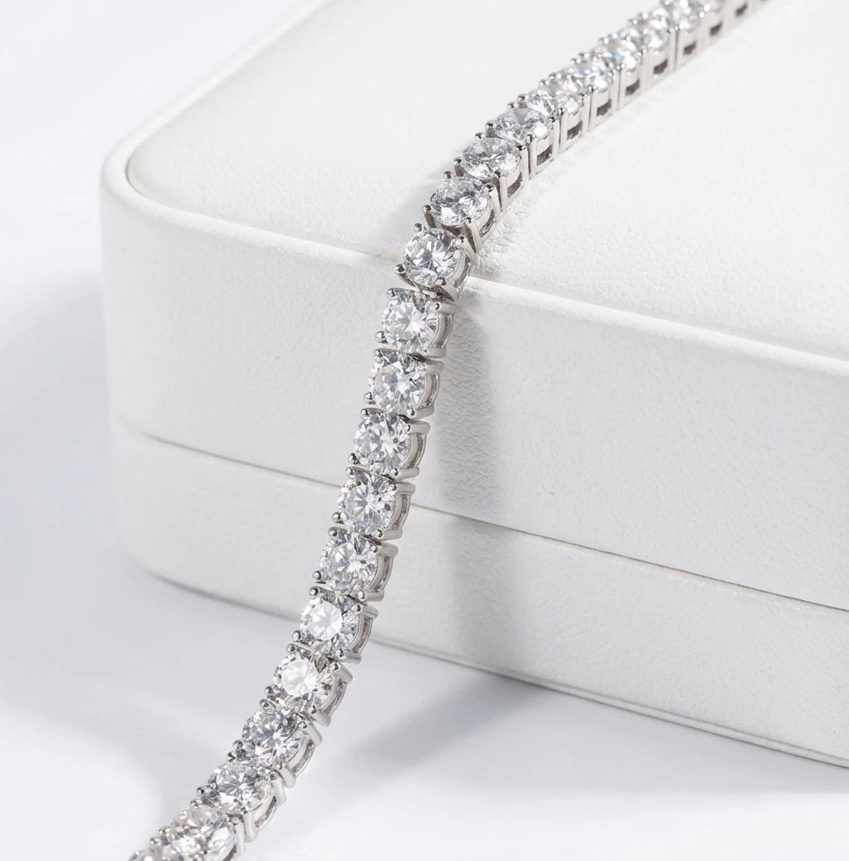Tennis Bracelet 6.5MM - Bespoke Handcrafted - Moissanite Aura Diamonds
