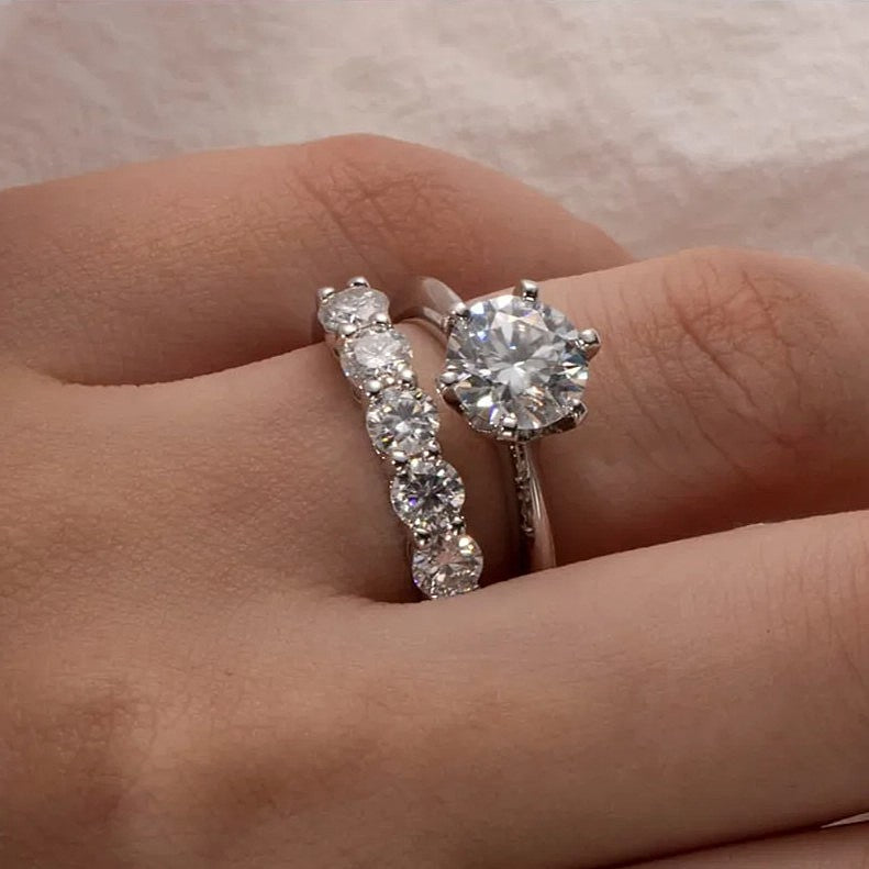 Luxury 5-Stone Ring/Band 4MM - Moissanite (Protective Rhodium Plated) Aura Diamonds