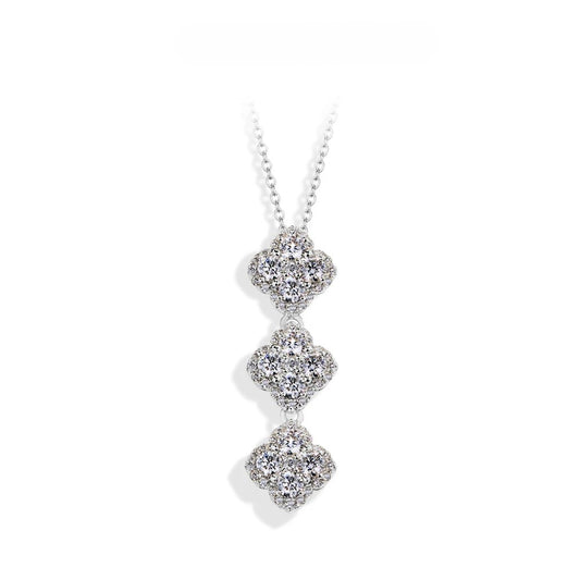 Elegant Clover Pendant with Chain - Moissanite