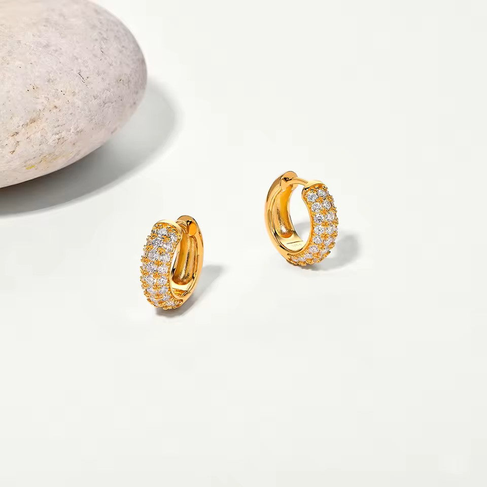 Chic Moissanite Pavé Hoop Earrings - White Gold/Yellow Gold Aura Diamonds