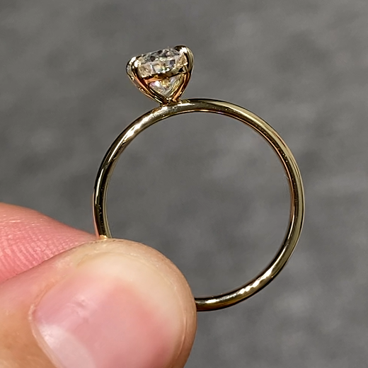 Oval Cut 2.5 Carat - Elongated Solitaire Ring - 4 Prongs | 9K 14K 18K Solid Gold | Moissanite or Lab Diamond | Luxury Collection