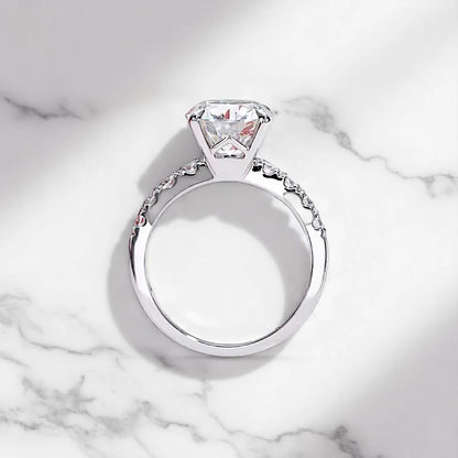 Luxury 4.3 Carat 14K White Gold Round-Cut Solitaire Ring with Accent Stones