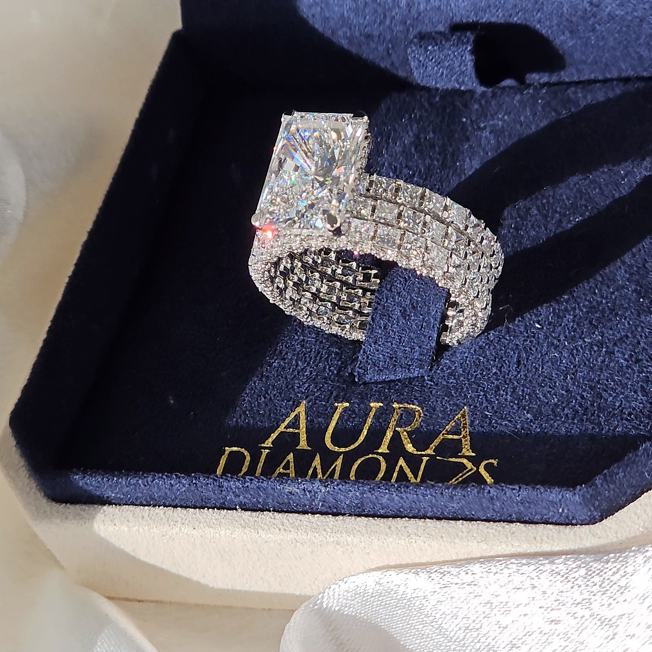 Luxury 5 Carat Radiant Ring With Wedding Bands - Lab Diamond Ring Aura Diamonds