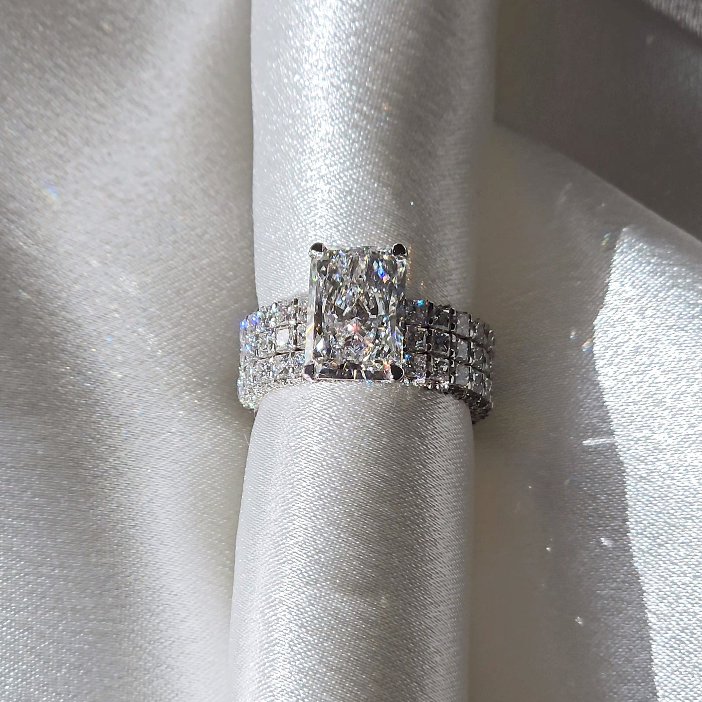 Luxury 5 Carat Radiant Ring With Wedding Bands - Lab Diamond Ring