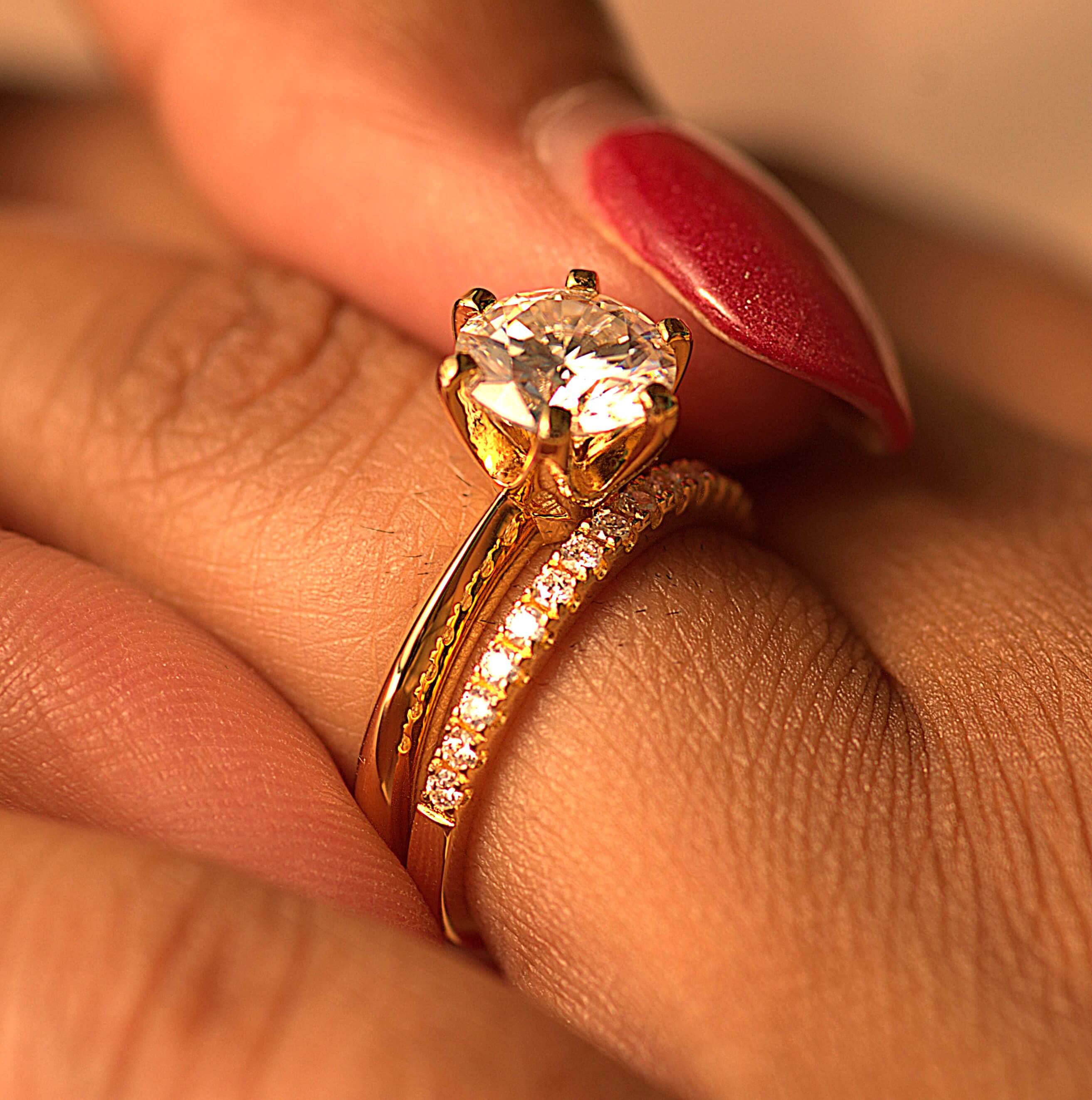 Aura Classic Solitaire Ring - 2 Carat or 3 Carat Round Brilliant Cut - Gold Vermeil Aura Diamonds