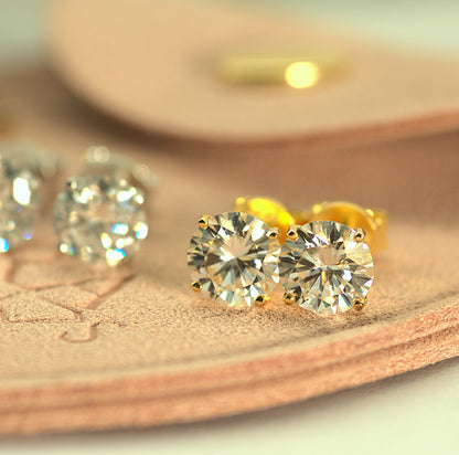 Aura Eternity Stud Earrings - Moissanite