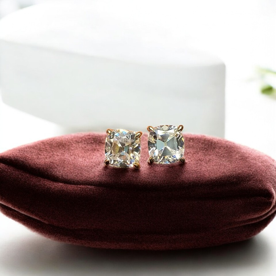 Elegant 4 Carat Weight Cushion-Cut Stud Earrings - 14K 18K Solid Gold - Moissanite | Luxury Collection