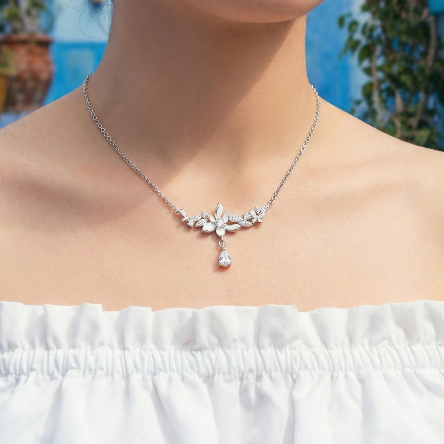 Chic Orchid Flower Pendant Necklace - Moissanite