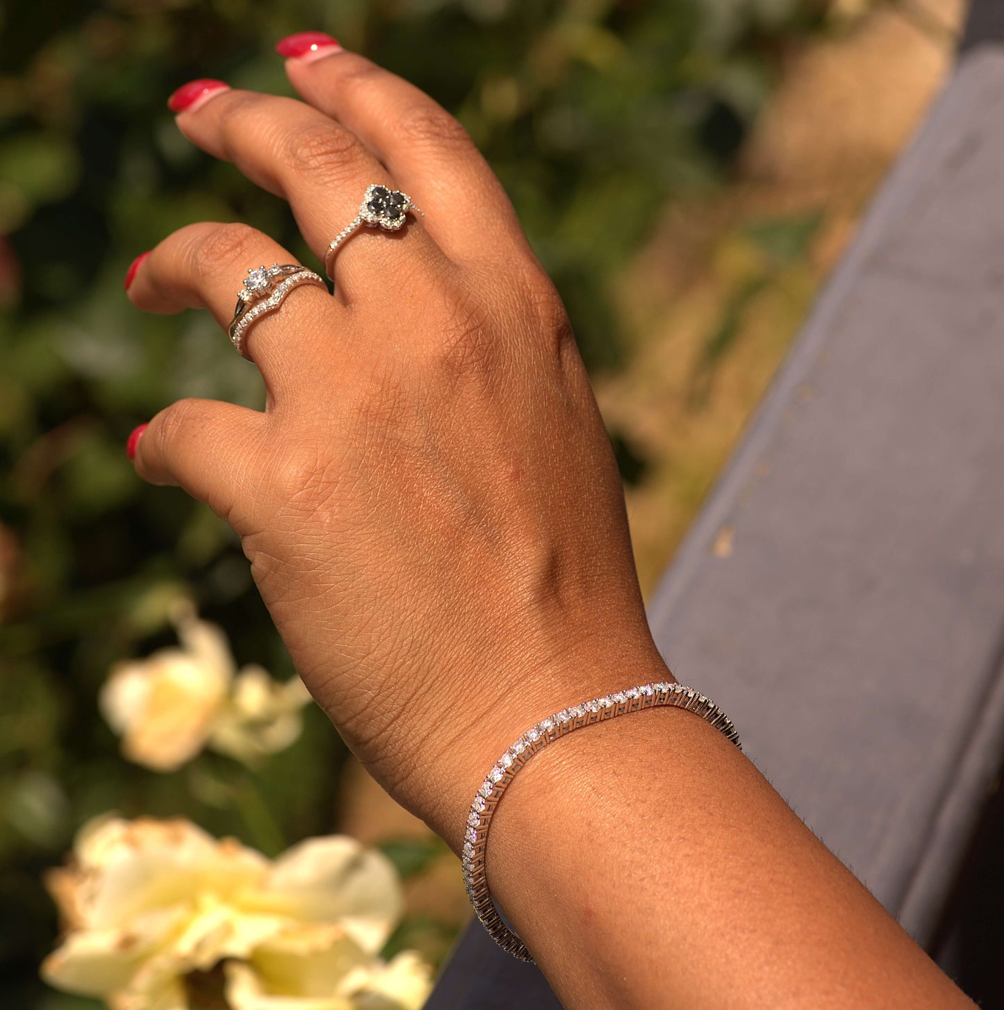 Aura Luxury Tennis Bracelet -Limited Edition- Sparkling VVS Moissanite