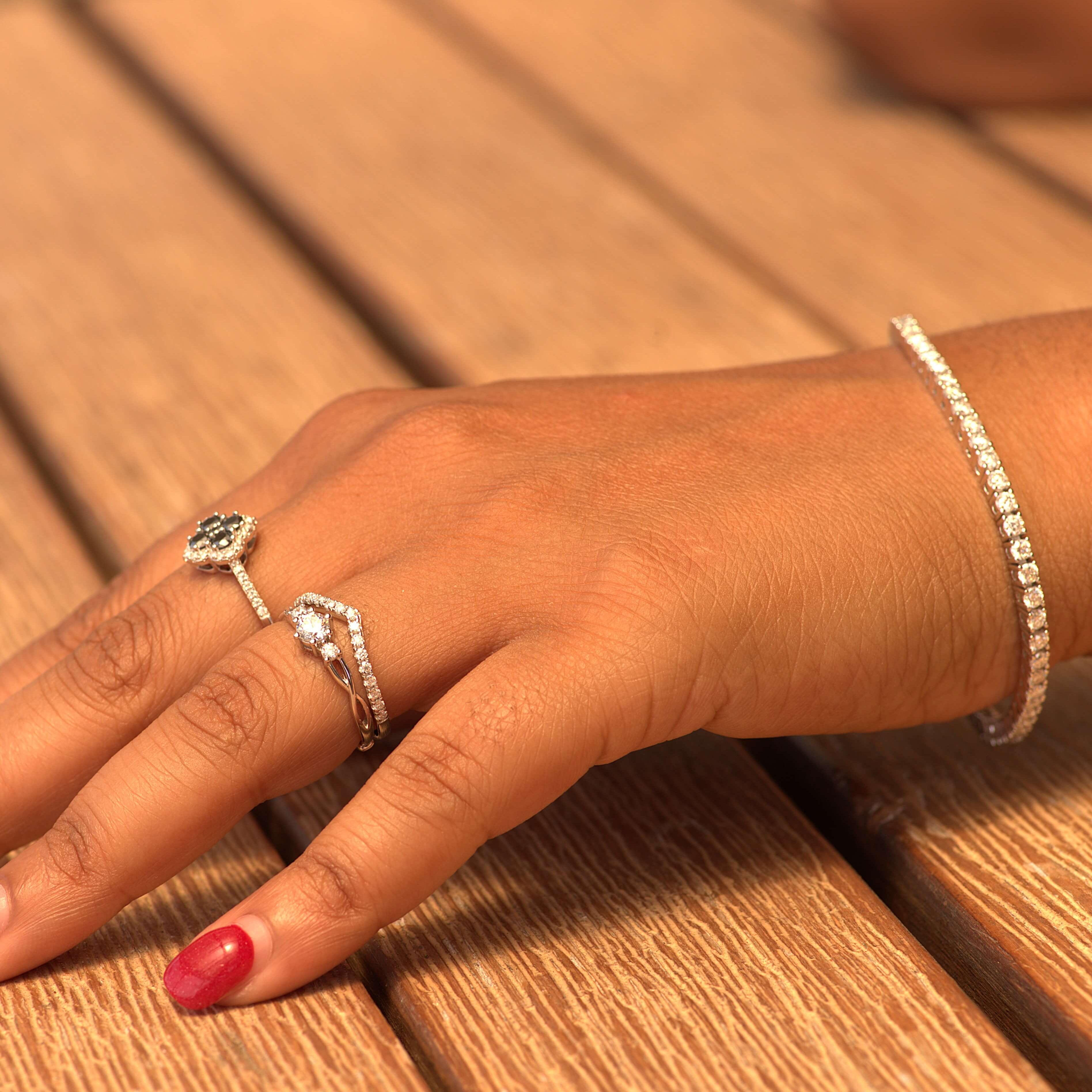 Elegant Rebecca Band - White Gold - Moissanite (Rhodium Plated) Aura Diamonds