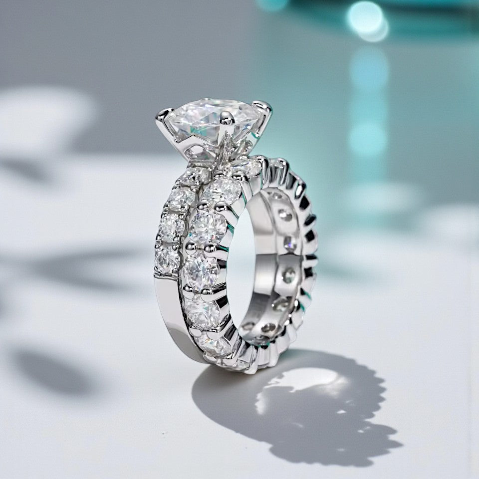 Luxury 4.3 Carat Round-Cut Solitaire Moissanite Ring with Accent Pave Stones Aura Diamonds