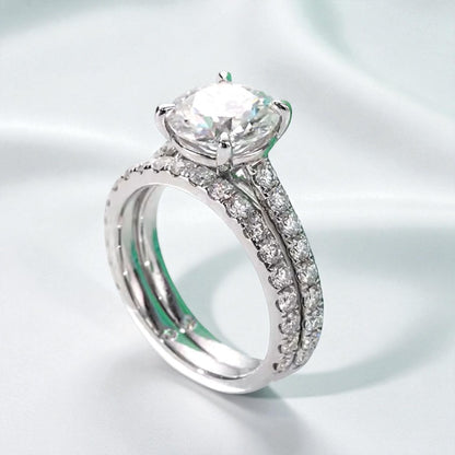 Elegant 3 Carat Moissanite Ring & Wedding Band Set