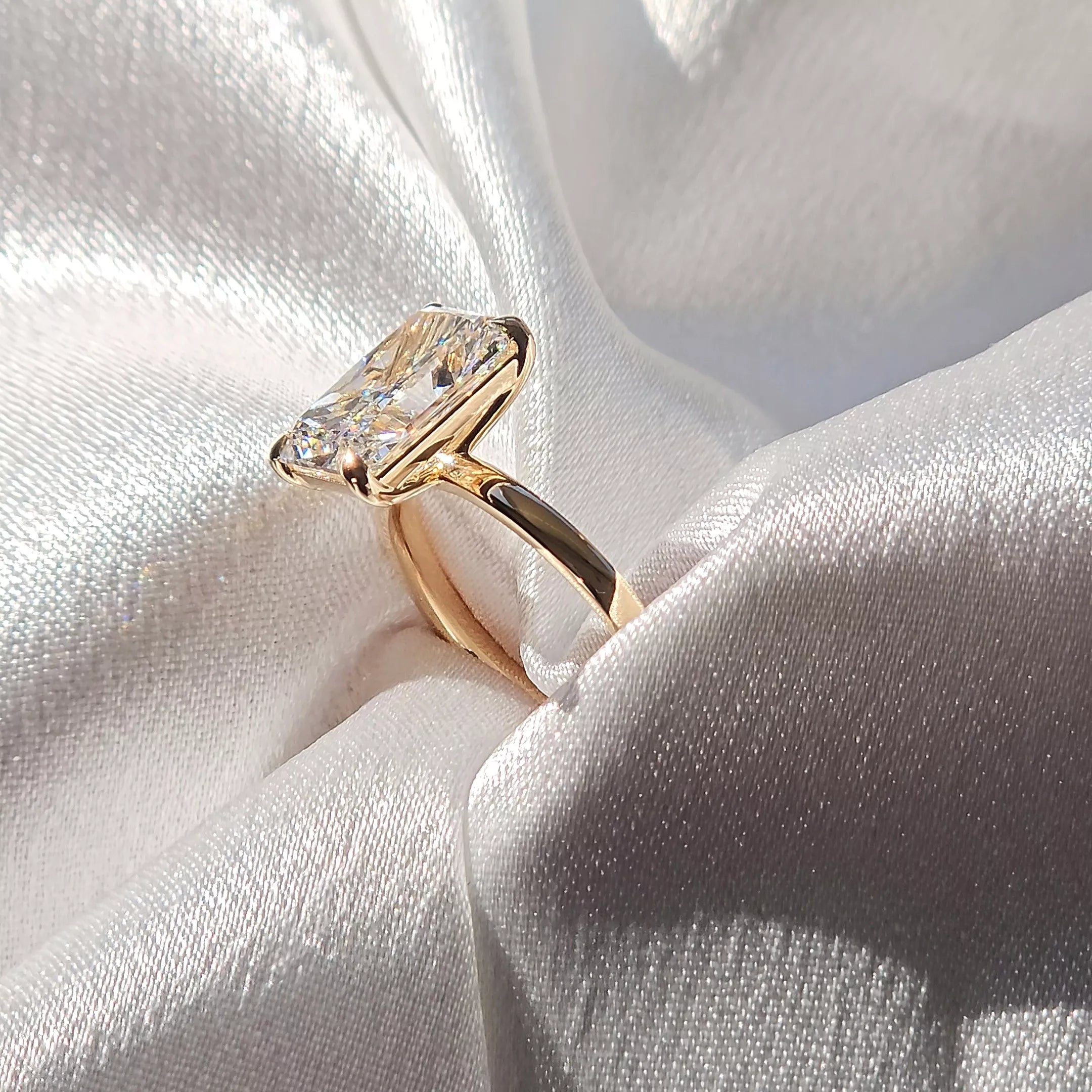 2 Carat Radiant Cut Solitaire | 10K 14K 18K Solid Gold | Lab Diamond Aura Diamonds