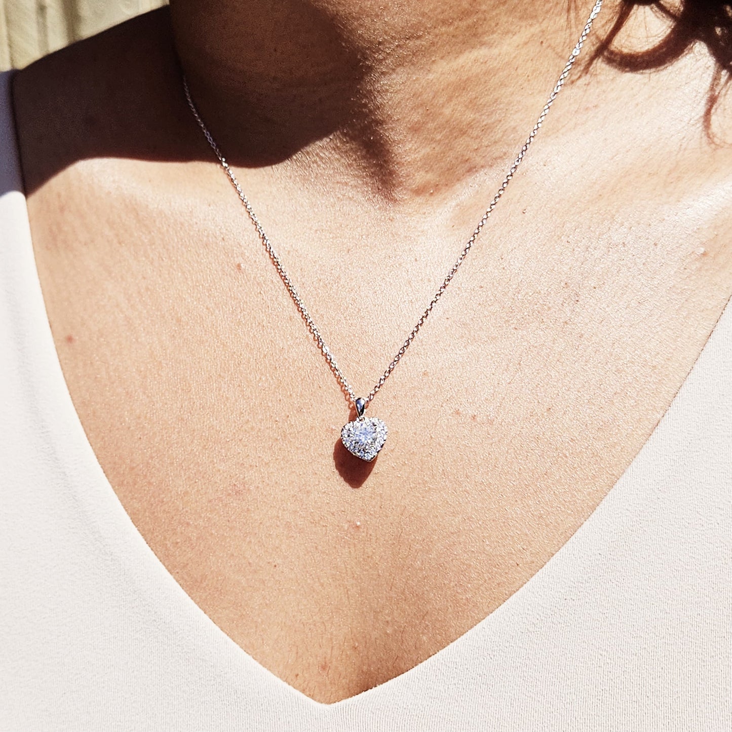 Elegant Heart Pendant with Chain - 1CT Moissanite (Rhodium Plated)