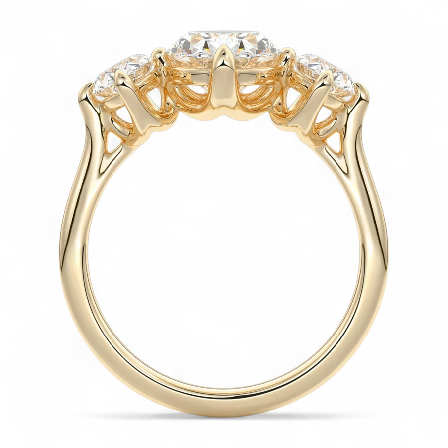 Aurora Oval Three-Stone 4ct | Lab Diamond